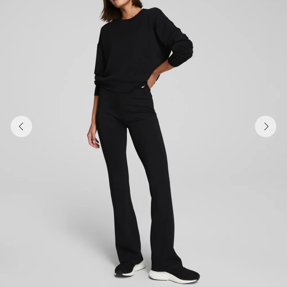 SPANX Air Essentials Slim Flare Pants